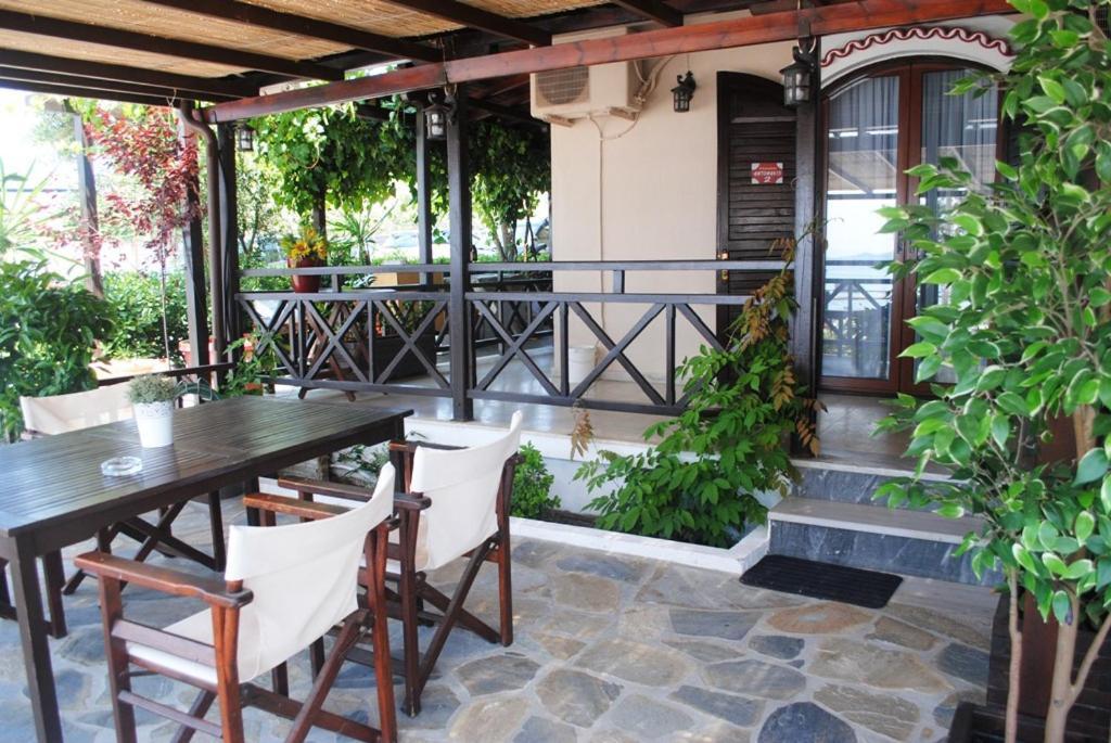 Pension Antonakis Ouranoupolis Greece Екстер'єр фото